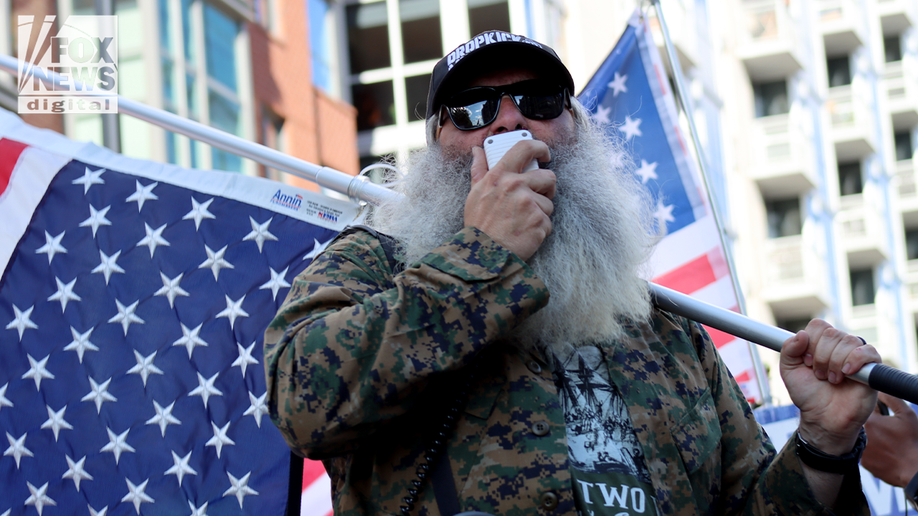 veterans leads labor day protest in navy yard