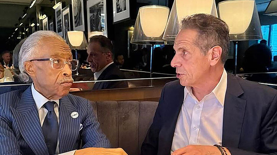 Andrew Cuomo has breakfast meeting with Rev. Al Sharpton as he trails Mamdani in NYC mayoral race