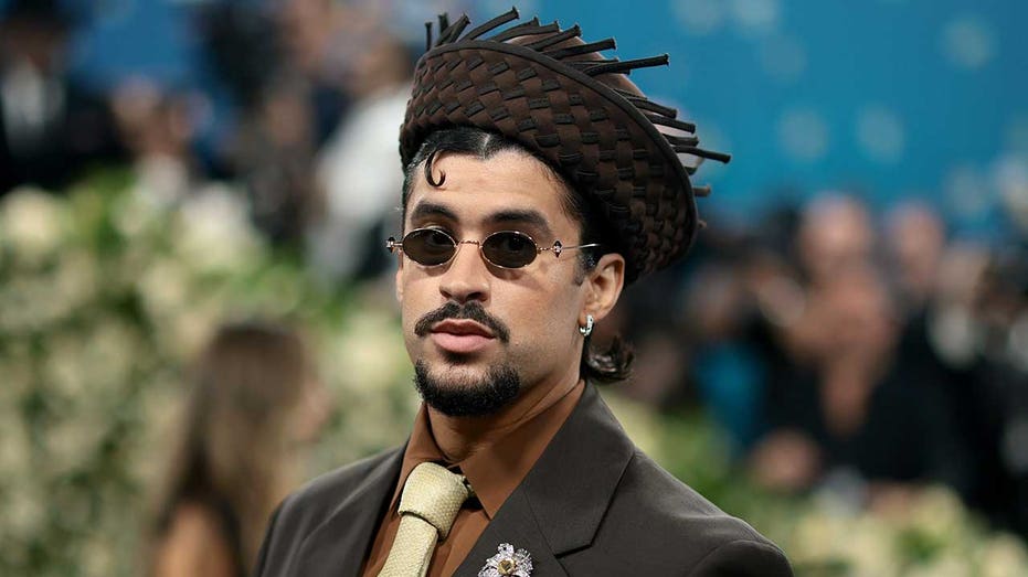 Trump advisor slams Bad Bunny Super Bowl halftime show pick, warns ICE agents are 'everywhere'