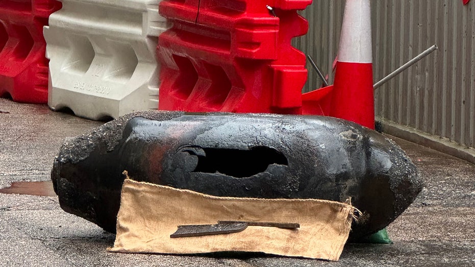 Massive WWII bomb forces overnight evacuation of 6,000 residents from homes