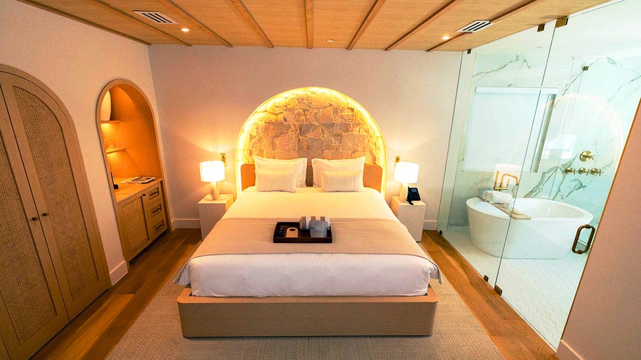 How to protect your privacy at hotels