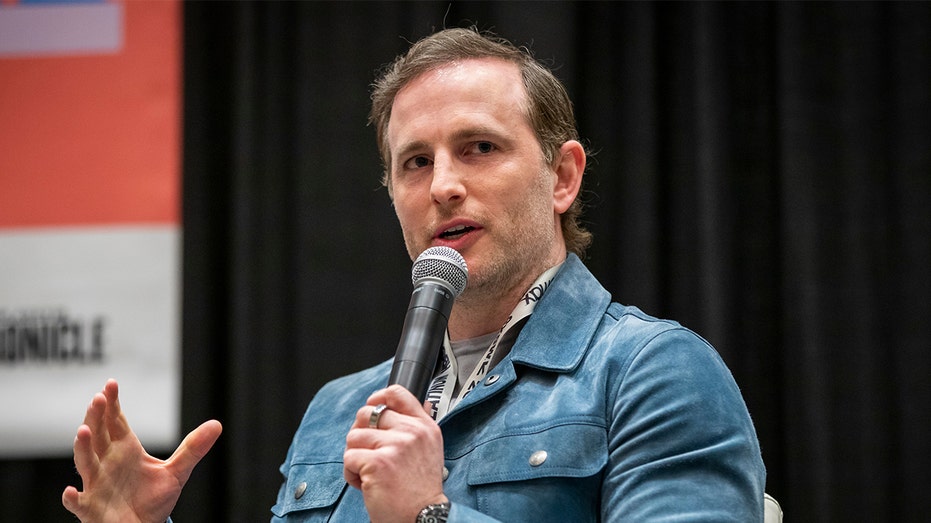 Airbnb co-founder speaks out on why he ditched the Democratic Party, voted for Trump