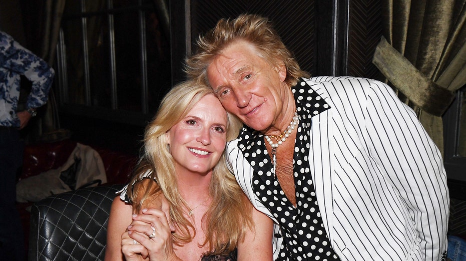 Rod Stewart’s wife says she would have left him if he refused to have children