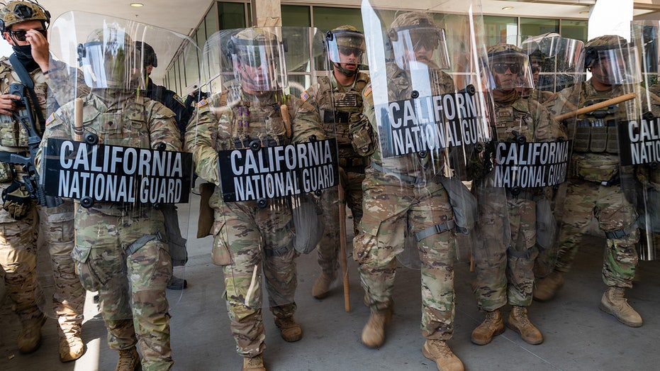 Legal experts predict Trump will win National Guard battle despite federal judge ruling