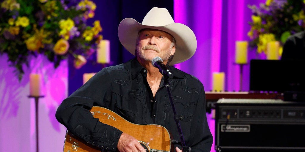 Country star Alan Jackson plans one final bow in Nashville after health issues force retirement