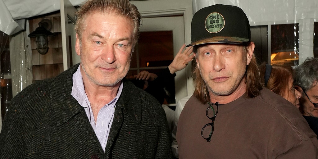 Alec Baldwin and brother involved in car crash | Fox News