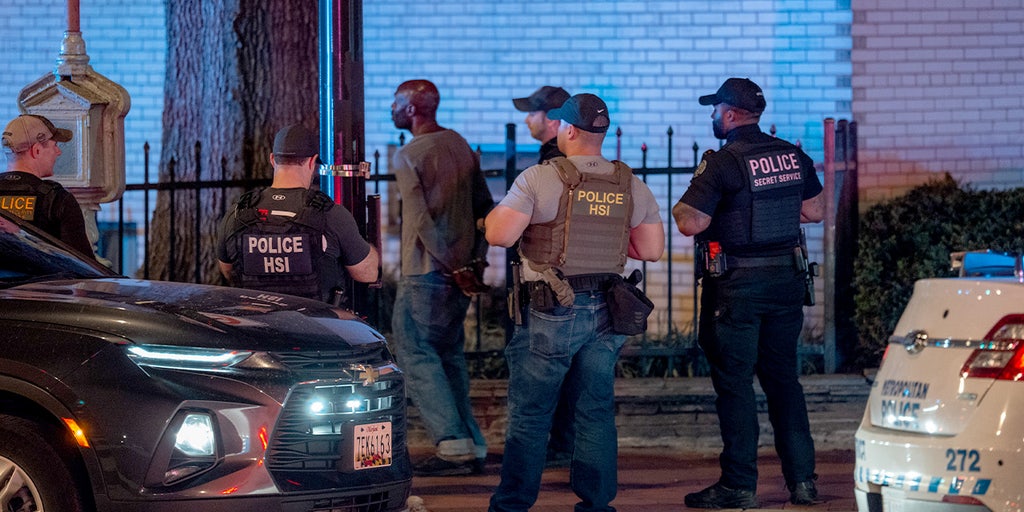 SCOOP: Trump expands DC crime task force with hiring push of nationwide law enforcement