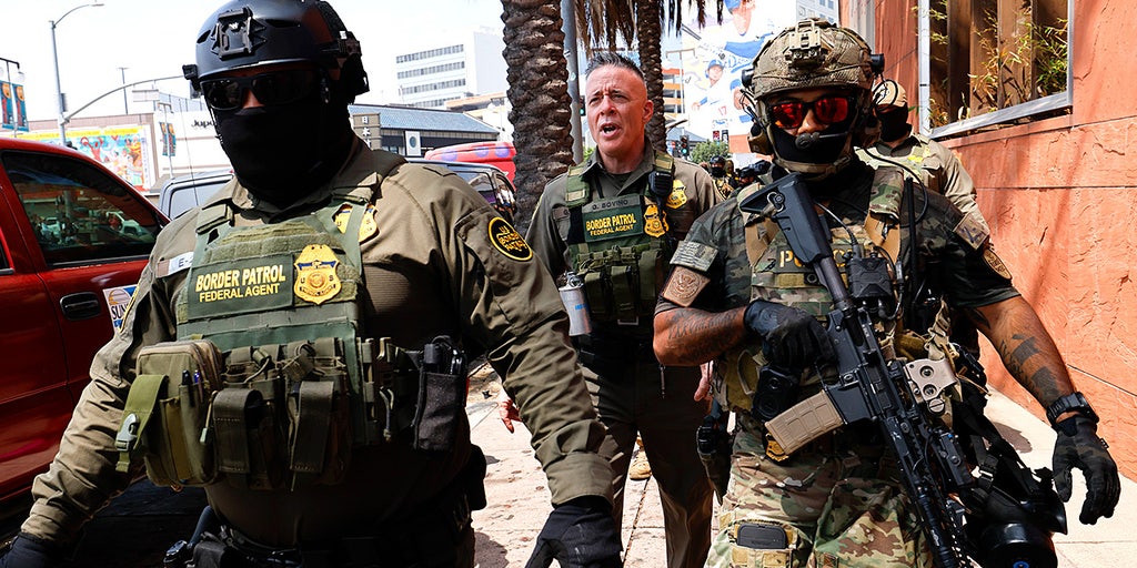 https://a57.foxnews.com/static.foxnews.com/foxnews.com/content/uploads/2025/10/1024/512/los-angeles-ice-raid-fox-news.jpg?ve=1&tl=1