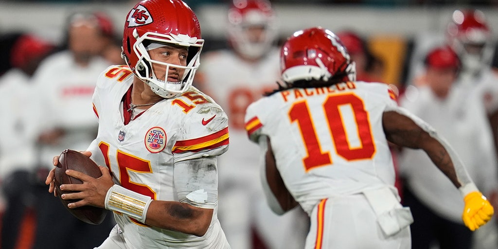 Chiefs' Patrick Mahomes on stuggles: 'We've got to do better' | Fox News
