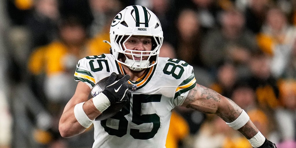 Jordan Love, Tucker Kraft propel Packers to win over Steelers