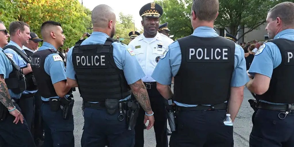 https://a57.foxnews.com/static.foxnews.com/foxnews.com/content/uploads/2025/10/1024/512/police-national-guard-deployment-trump.jpg?ve=1&tl=1