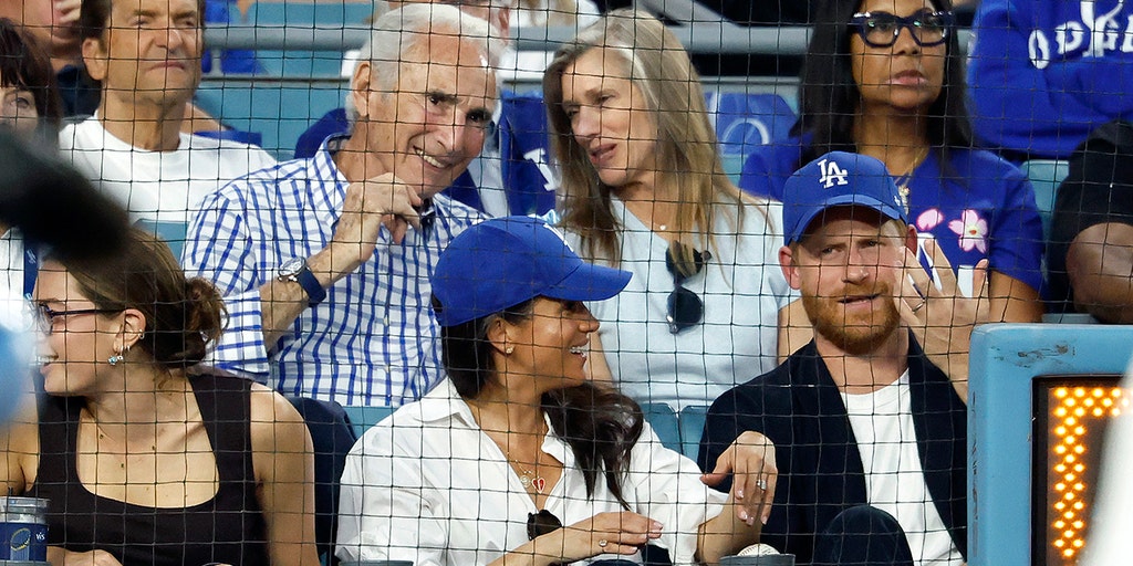 MLB broadcaster incredulous Dodgers legend Sandy Koufax sat behind Prince Harry, Meghan Markle at World Series