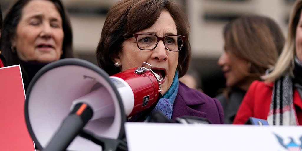 suzanne-bonamici.jpg?ve=1&tl=1