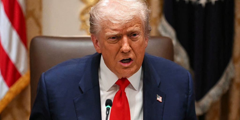 Trump Warns Hamas: Disarm Now or Face Consequences