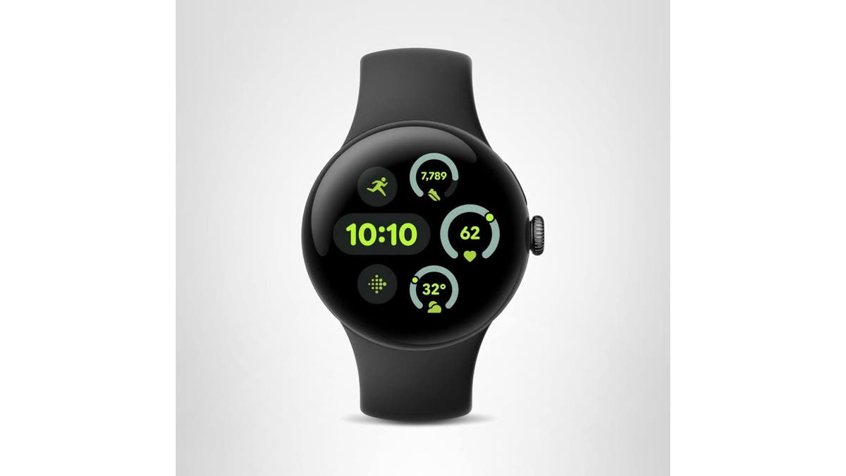 Track your workouts and get AI-generated recommendations. 