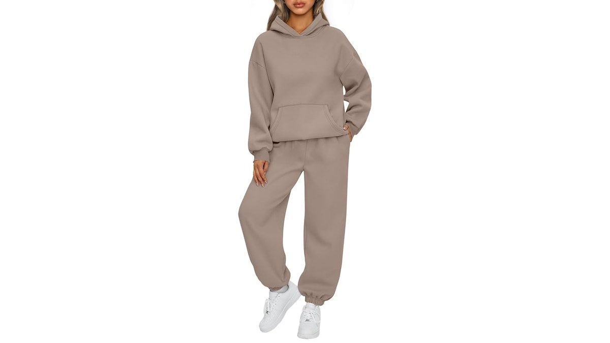 Always be comfortable with this jogger set.