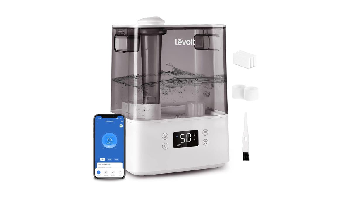 Cover over 500 square feet of space with this humidifier. 