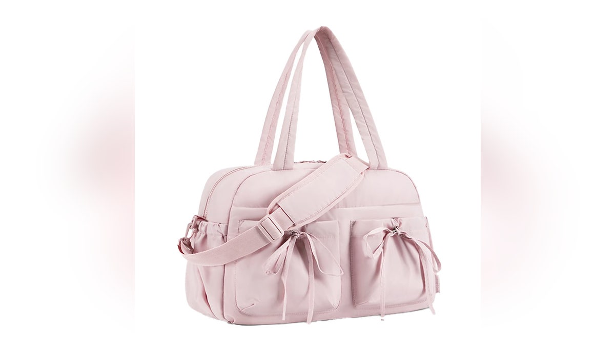 Stay organized with this multi-pocket duffel.