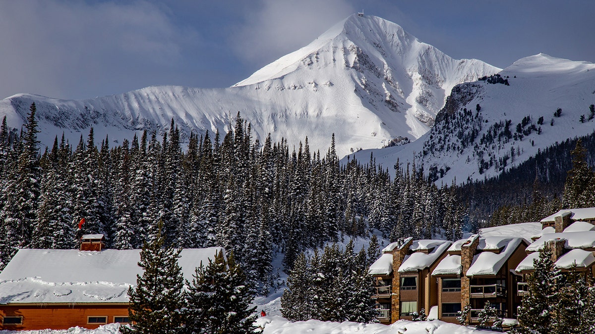 Mountain landscape at Big Sky with places to stay near the base.