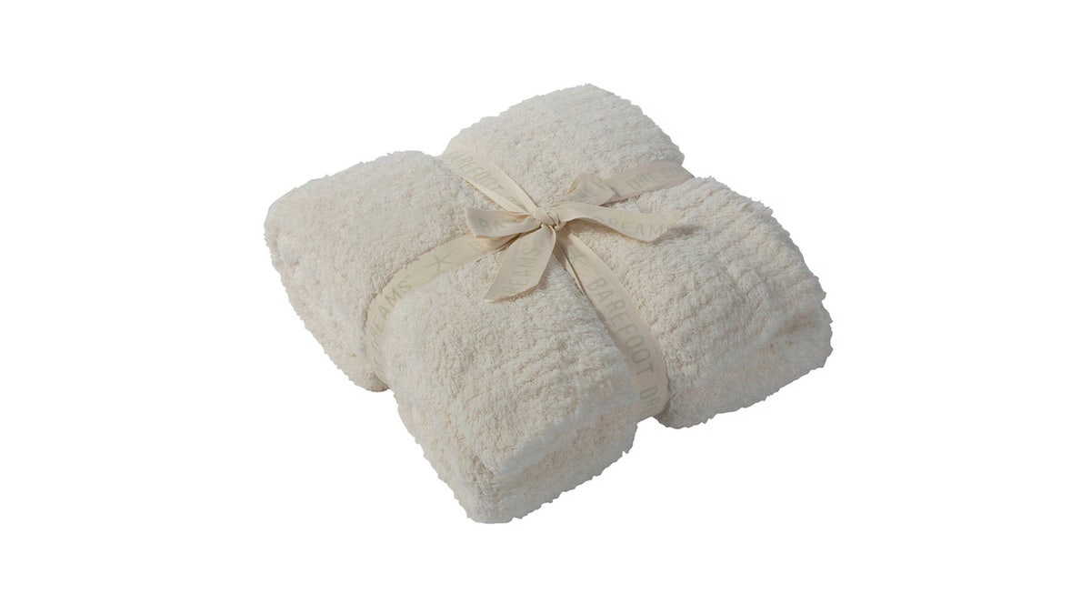 This cozy blanket is ideal for cold nights in.