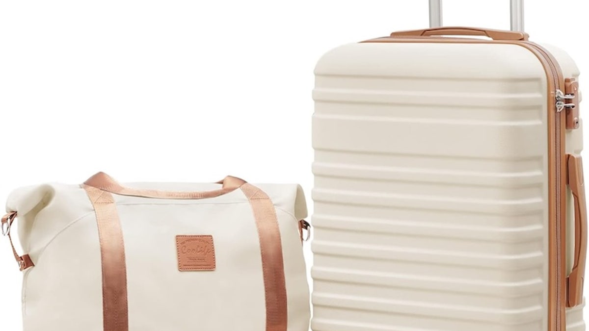 This set gives you everything you need for a weekend getaway or short trip.