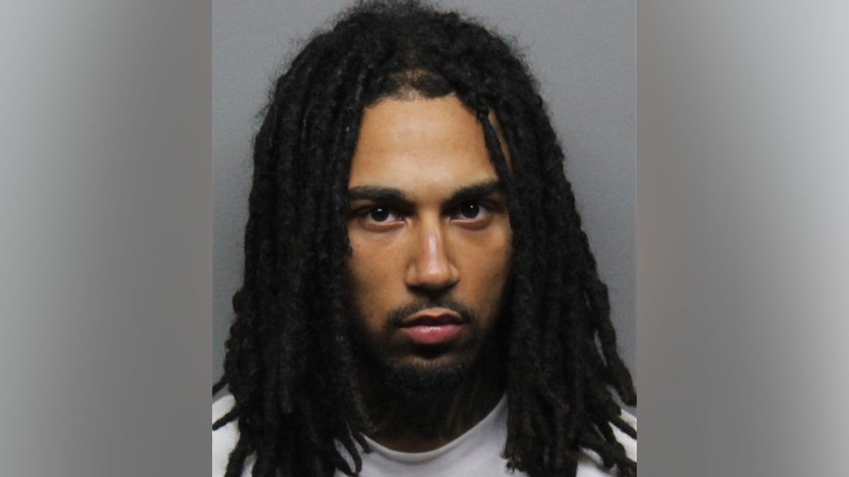 Zdjęcie 20-letniego Isaiaha Jamona Andrewsa z Kent w stanie Waszyngton