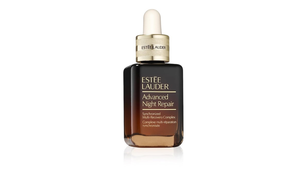 Use this serum at night and wake up to velvety, hydrated skin.