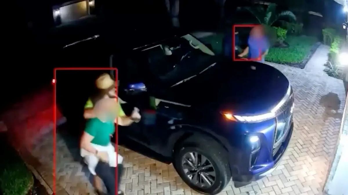 Burglars kidnap a couple in Florida