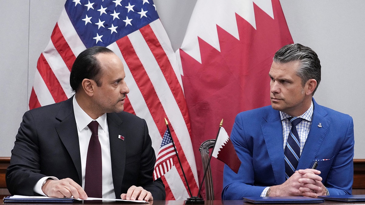 Os novos caças a jato de Idaho, base de pilotos após declarar a base do hegastath Qatari está olhando para o oficial