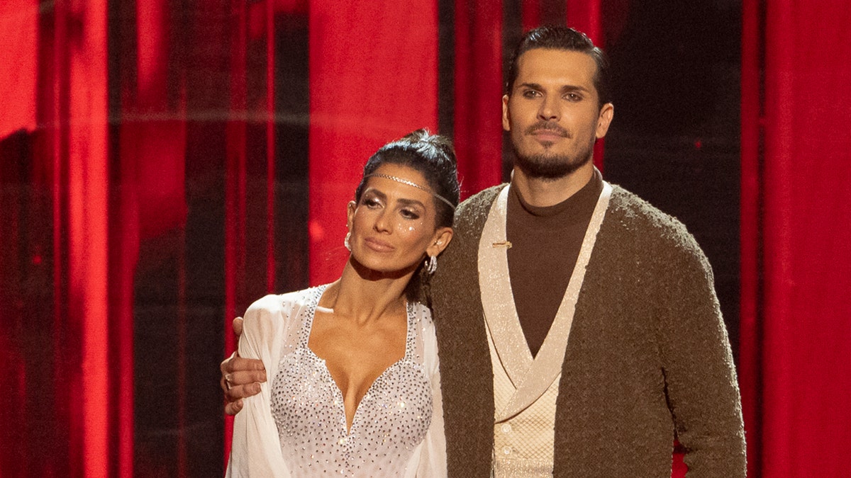 Hilaria Bladwin and Gelb Savchenko eliminated from "DWTS"