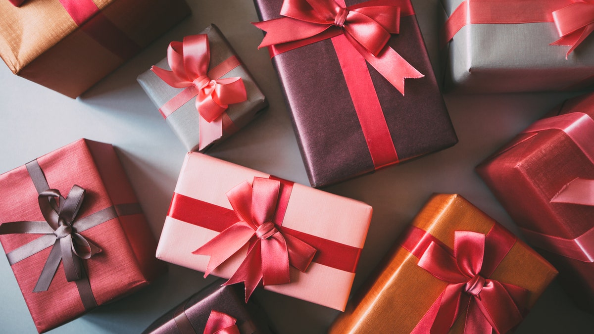 Holiday gifts for everyone on your list from fitness fanatics to home chefs