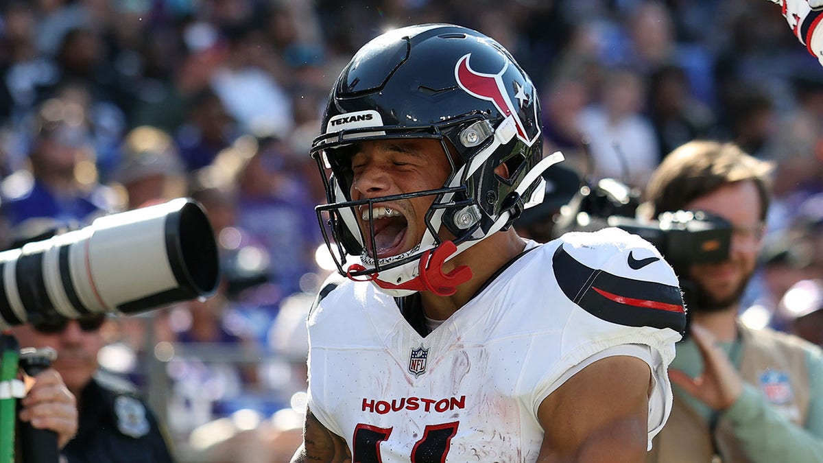 Jaylin Noel reacts after touchdown