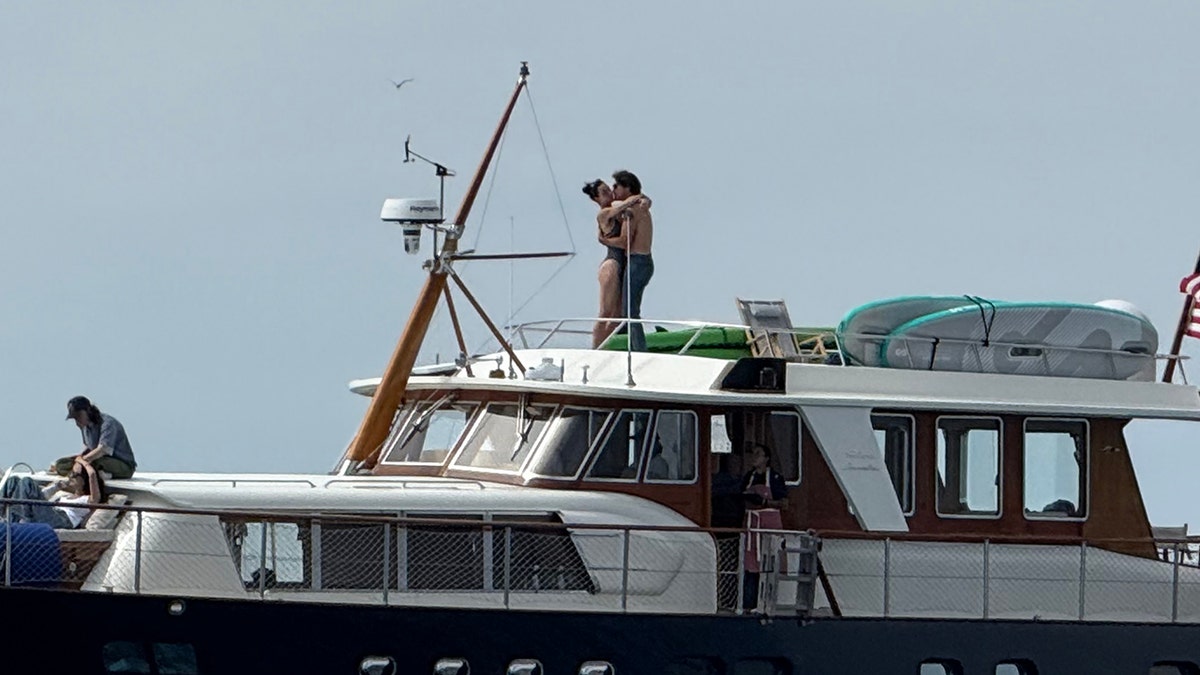 Katy Perry and Justin Trudeau PDA session confirms romance rumors