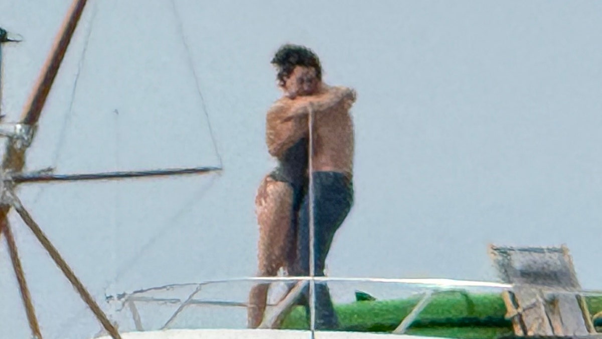 Katy Perry and Justin Trudeau hug on yacht