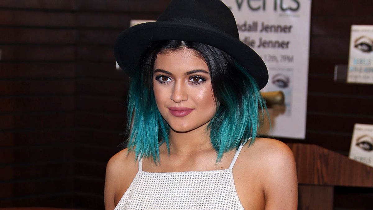 Kylie Jenner with blue hair tips in 2014. 