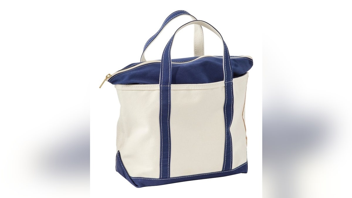 This durable tote can hold up to 500 pounds.