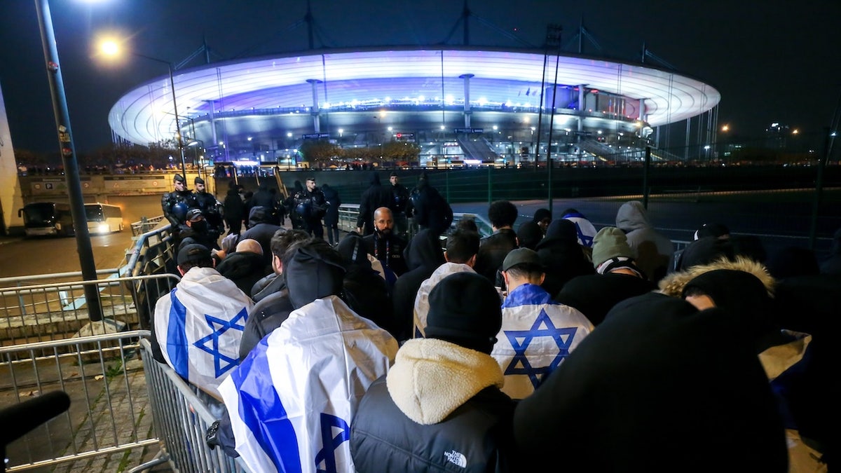 Maccabi Tel-Aviv fans