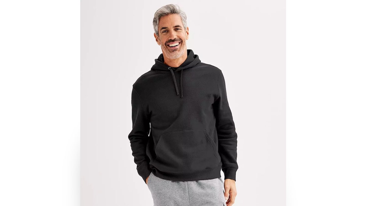 Go running or spend the day on the couch in this comfortable hoodie. 