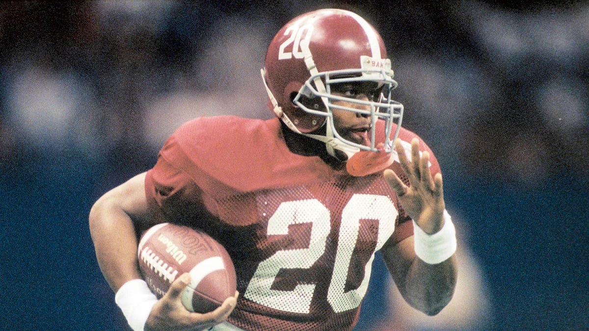 Sherman Williams runs the ball