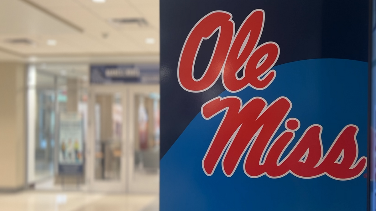 ole miss logo
