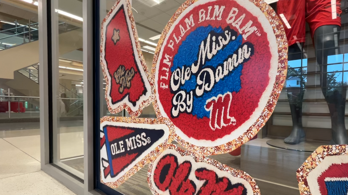 ole miss logo