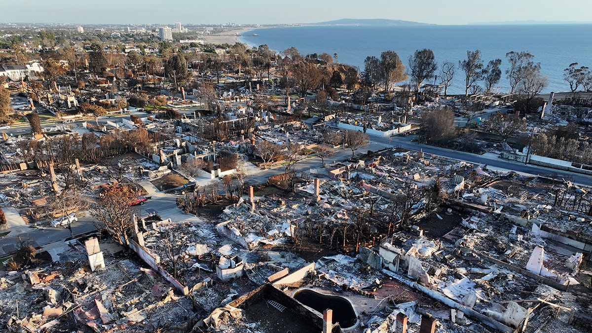 Arrest made in connection to deadly Pacific Palisades fire, sources say