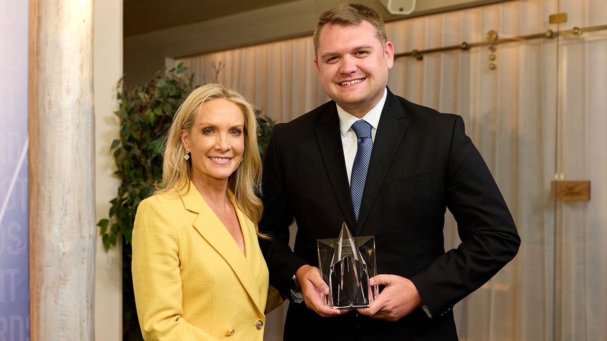 FOX News anchor Dana Perino and Innovator of the Year Jordan Overton.