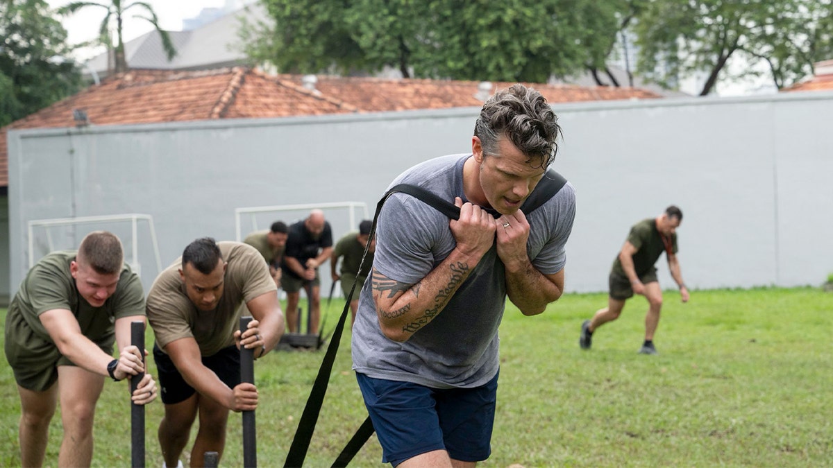 Hegseth trains with troops
