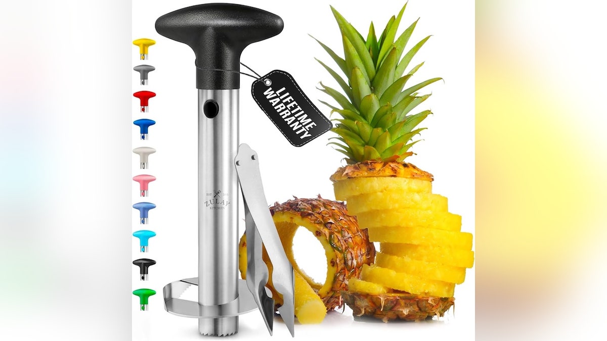Cutting up a pineapple has never been easier. 