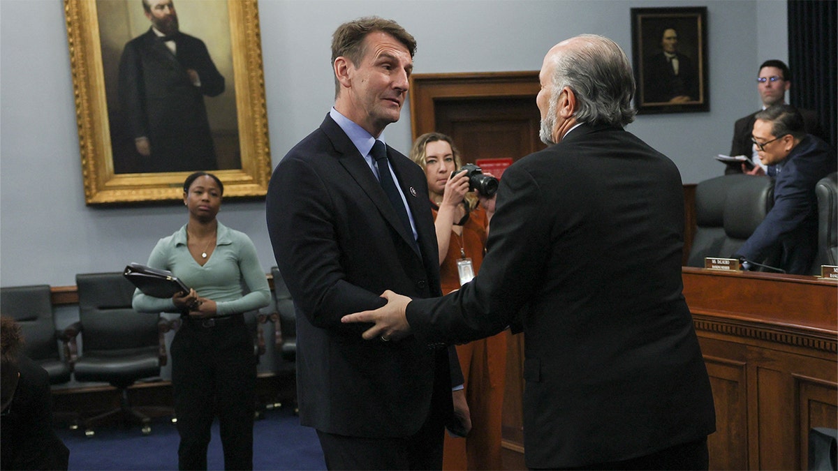 Deputado Frank Mrvan de Indiana