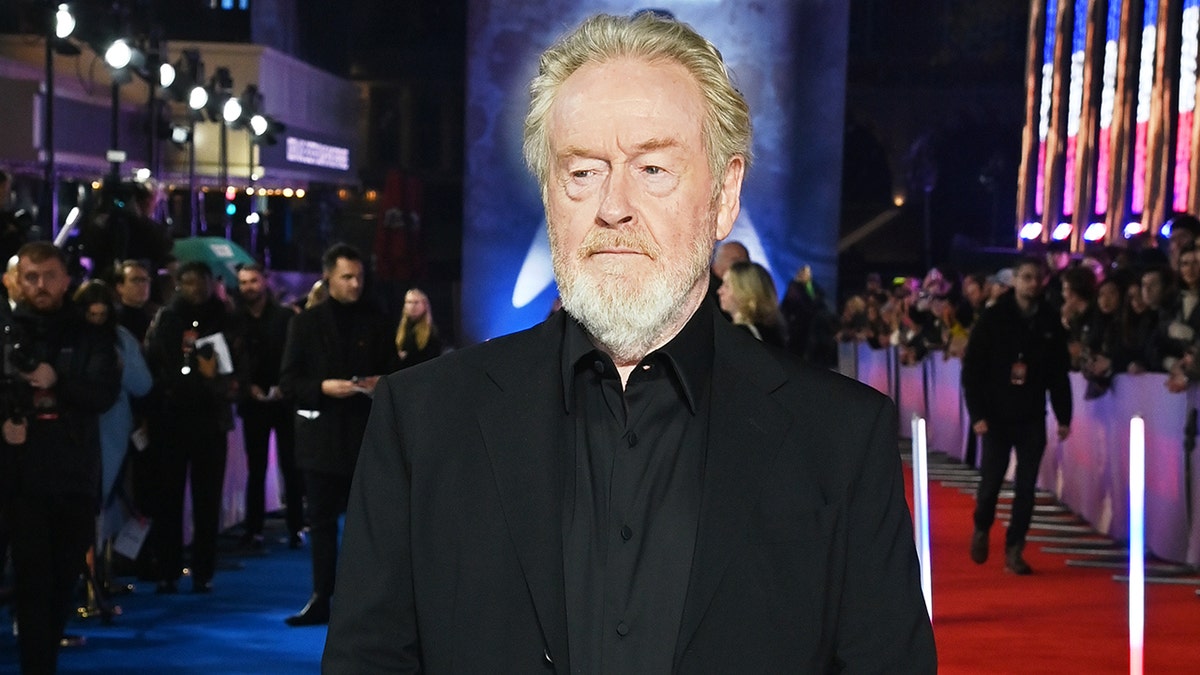 Ridley Scott in a black suit at the premiere of his movie "Napoleon" In the UK in November 2023.