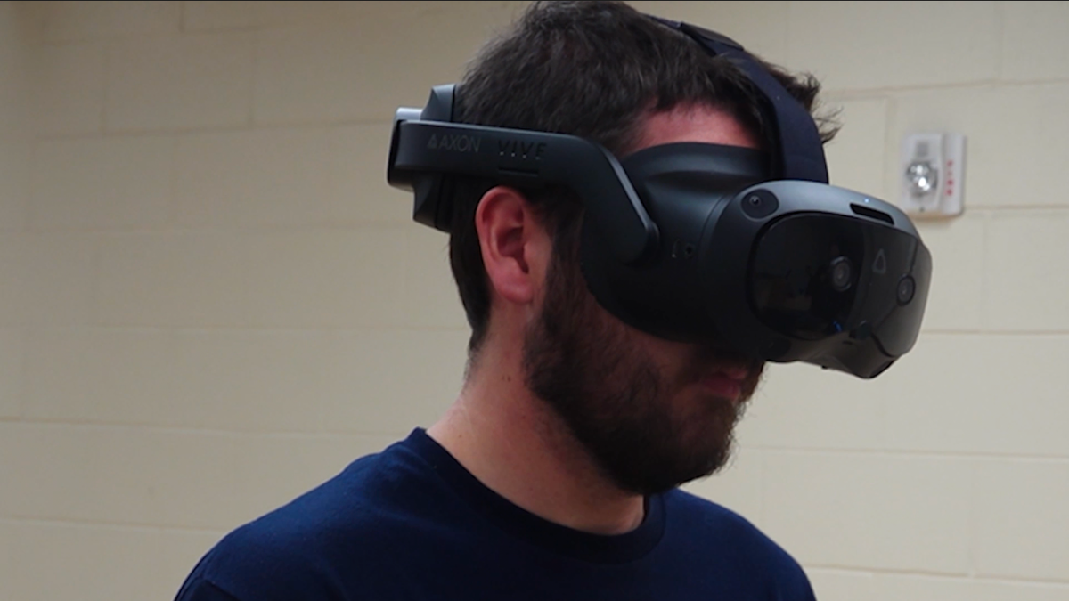police officer training with virtual reality