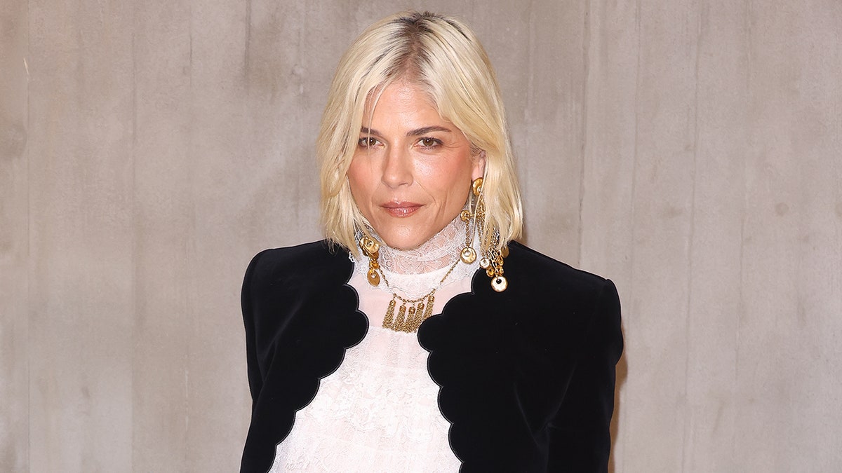 Selma Blair exposes how doctors missed her MS for decades despite clear warning signs