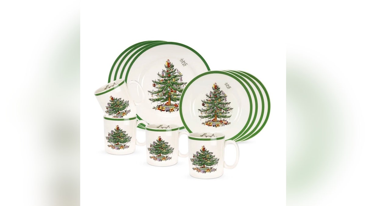 Sirva a alegria do feriado com este conjunto de louça de Natal de 12 peças.